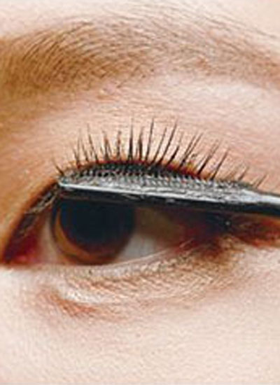 教你自己如何化新娘妆 恬静可人受瞩目