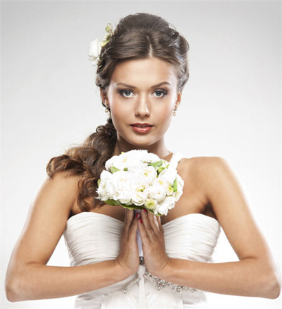 新娘妆容急救技巧介绍