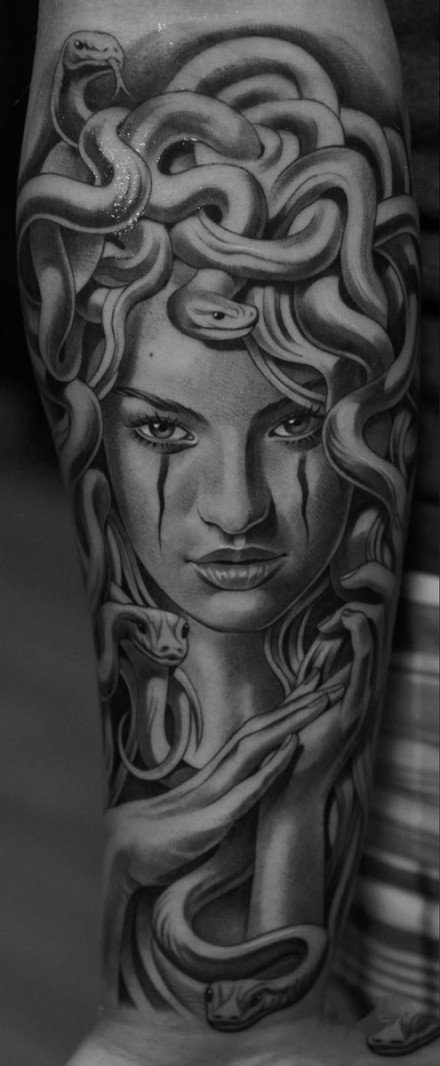 西海岸风格的一组包臂女郎等纹身作品