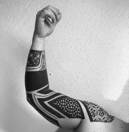 几何大黑臂 花式几何规则图形的大黑臂纹身作品