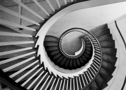 螺旋式的楼梯图片(10张)
