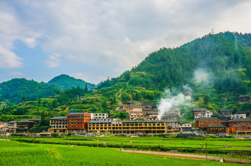 贵州黔东南西江千户苗寨自然风景图片(10张)