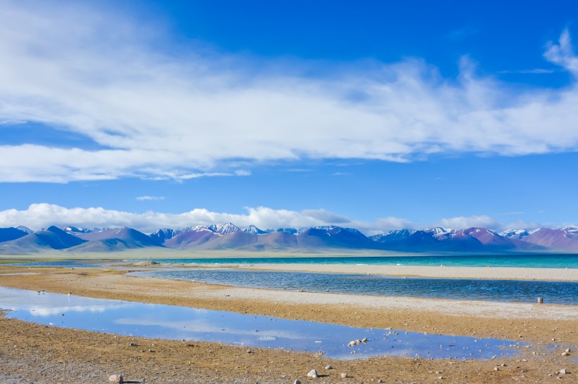 西藏羊卓雍措自然风景图片(9张)
