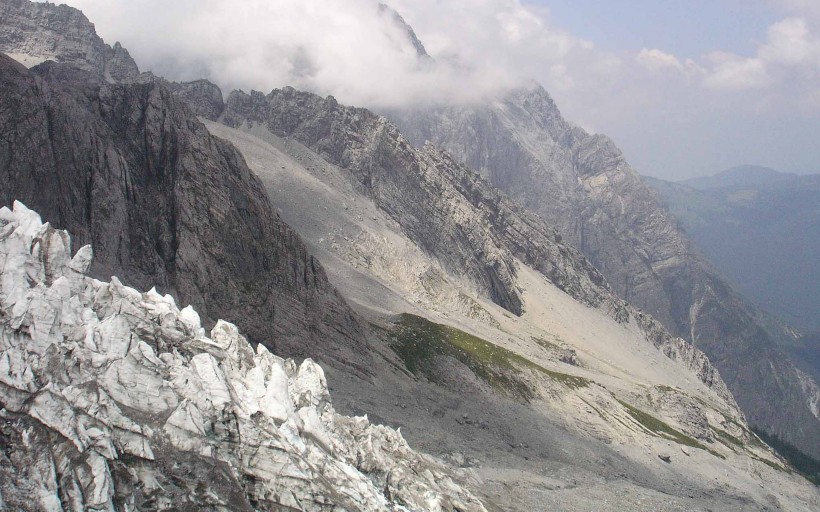 云南玉龙雪山自然风景图片(24张)
