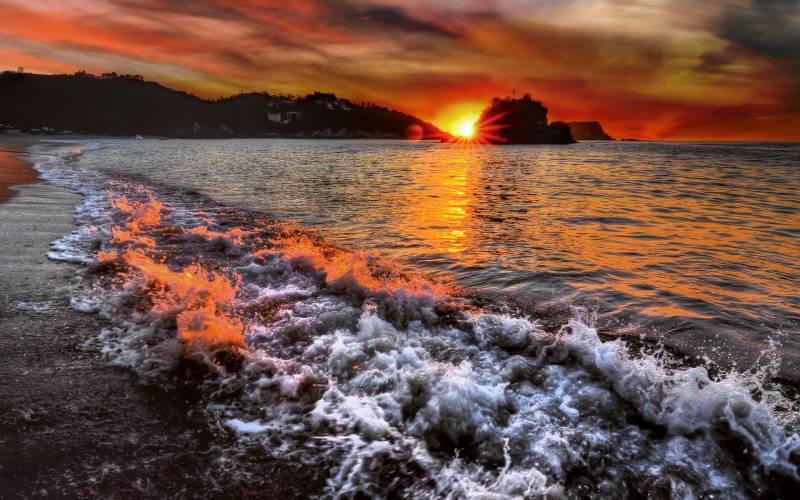 海边美妙绝伦的夕阳图片