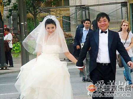 盘点娱乐圈闪婚闪离明星(3)