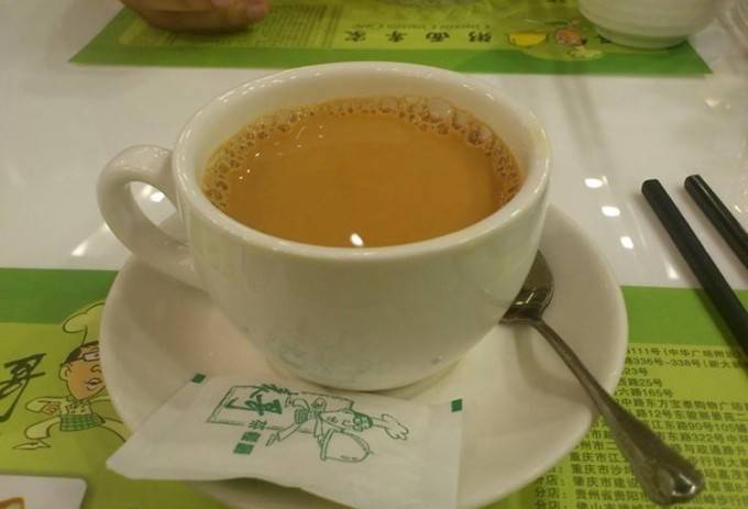 简单好吃的奶茶土司摄影图片