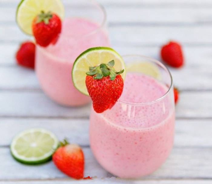营养美味的草莓奶昔图片