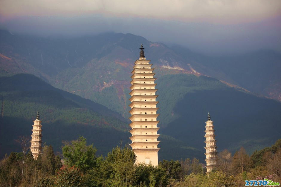 高清大理崇圣寺三塔唯美摄影