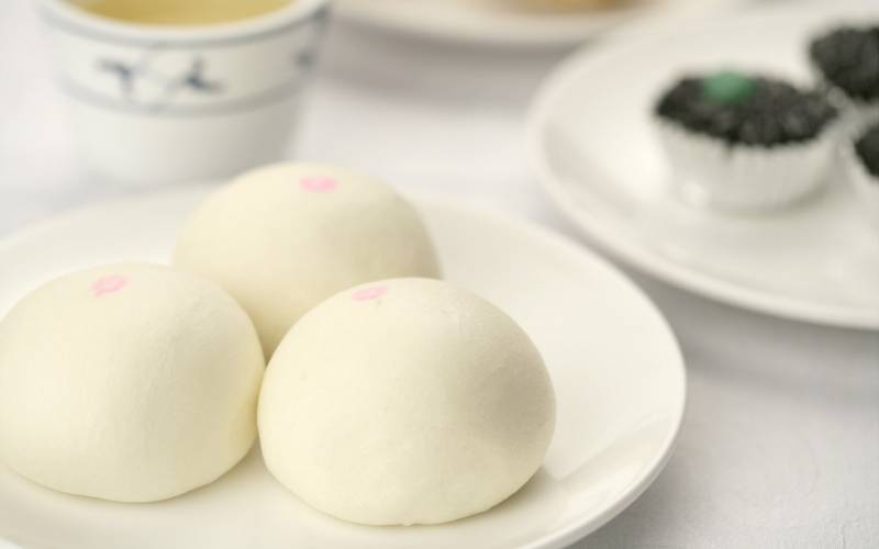 餐桌精美面点小吃味美可口