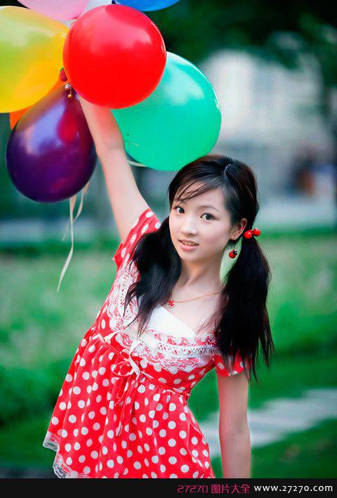 校园美女清纯诱惑