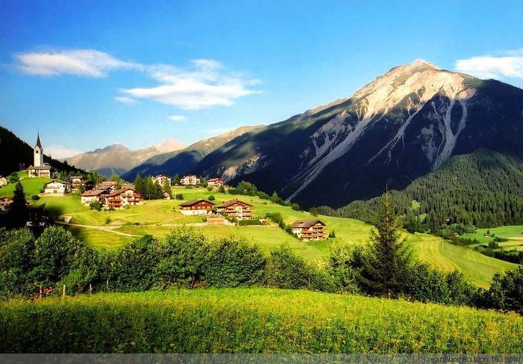 瑞士阿尔卑斯山风景秀丽旖旎