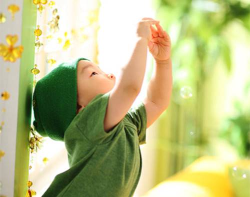 天真无邪宝宝个性唯美拍摄