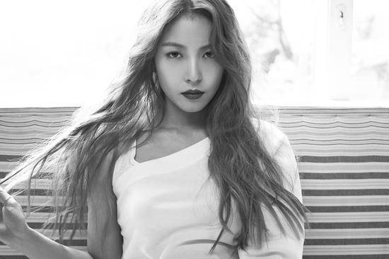 韩国女歌手BoA携新专辑回归