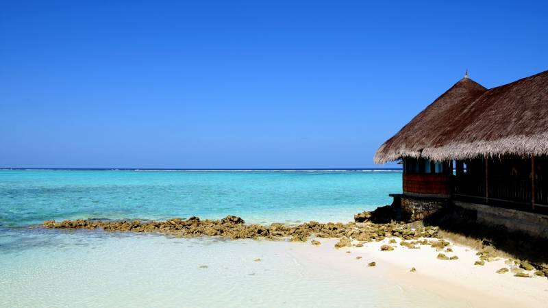 清凉夏日海边浪漫沙滩风景美图