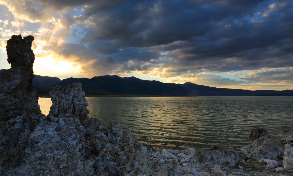 湖泊美景 美国莫诺湖风景图片