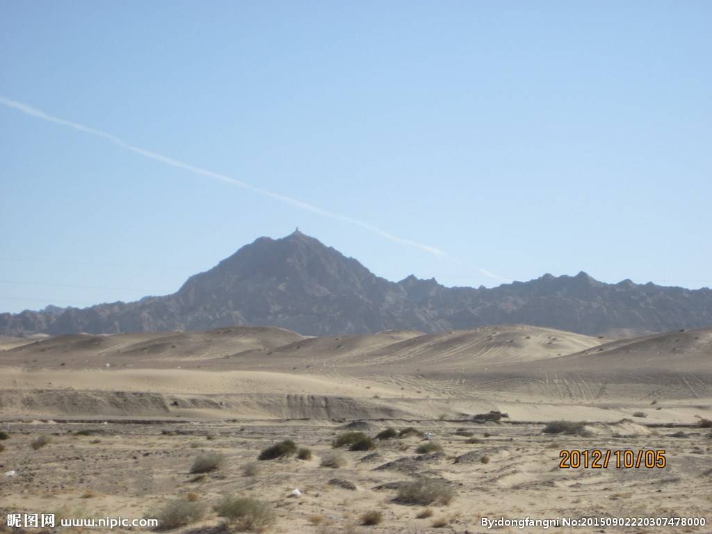 唯美高清戈壁风景图片