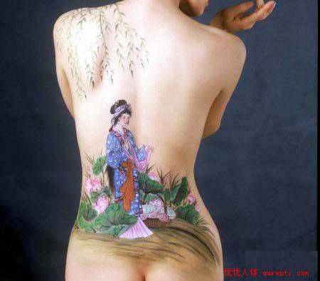 美人后背的人体彩绘图案欣赏