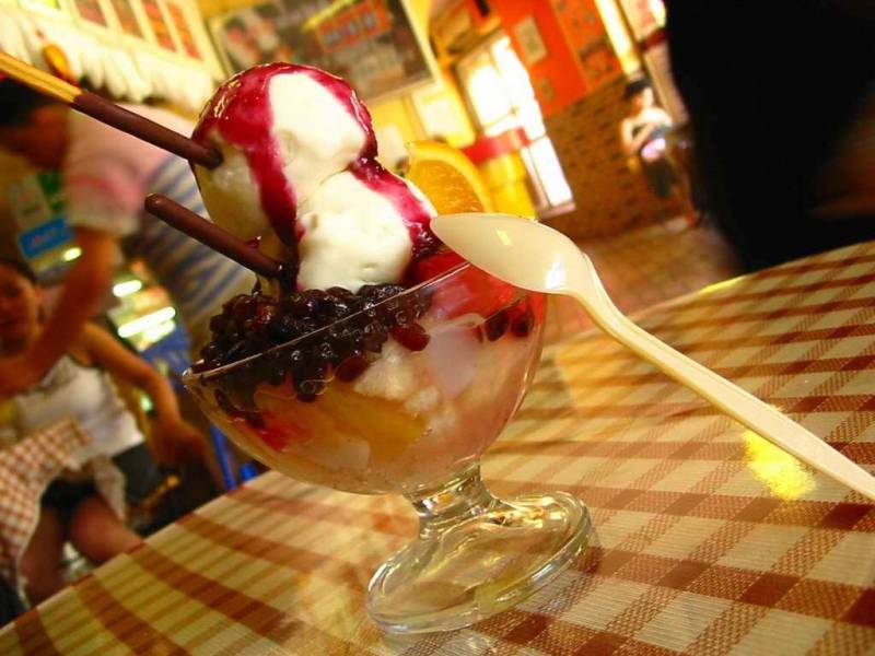 夏日水果冰淇淋蛋糕美食