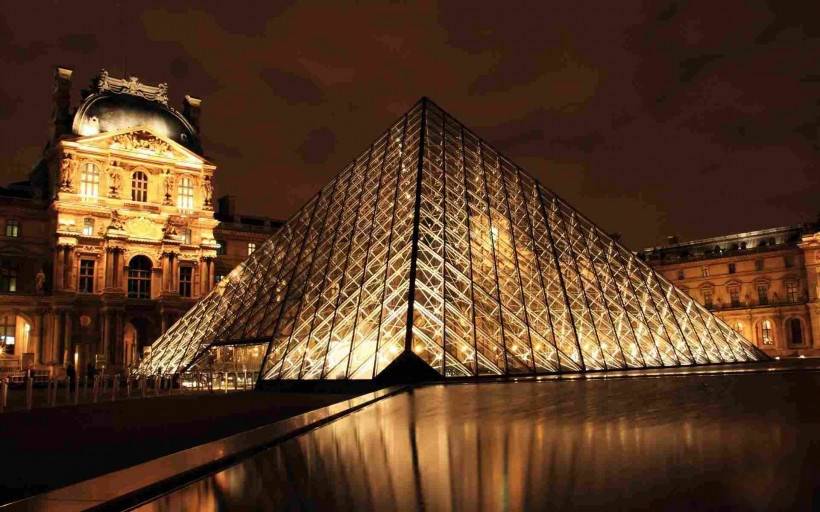 法国卢浮宫高清风景图片