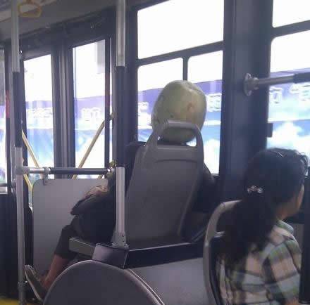恶搞男人图像之公交车上的冬瓜哥