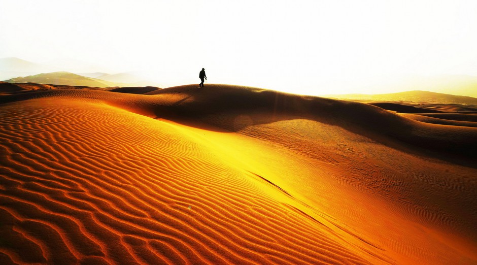 浪漫黄昏沙漠风景壁纸