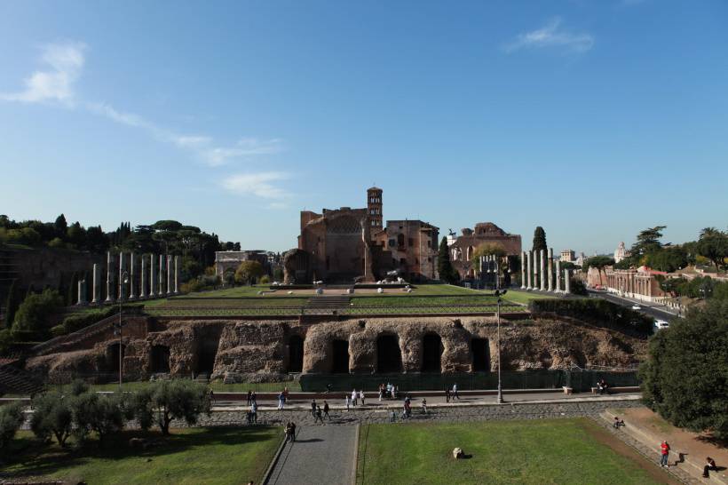 历史文化名城罗马斗兽场风景图片