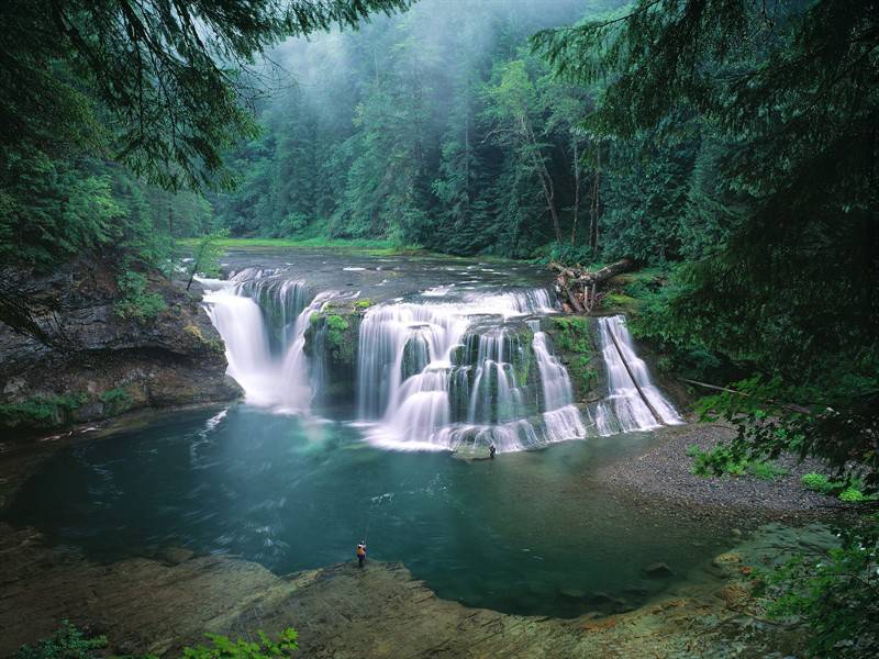 山清水秀大自然绿意盎然风景