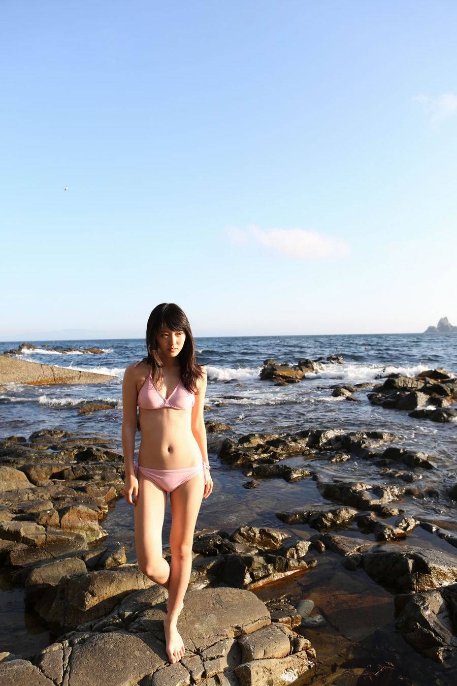 日本小美女鈴木愛理性感泳衣写真