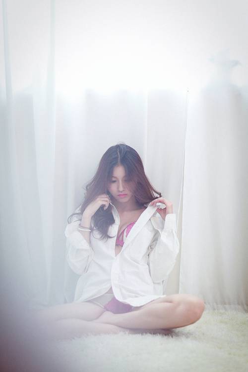 性感美女秋莹私房写真