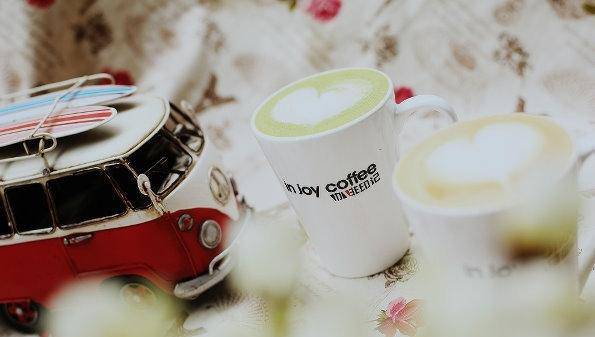 英式下午茶甜蜜入心的咖啡和蛋糕