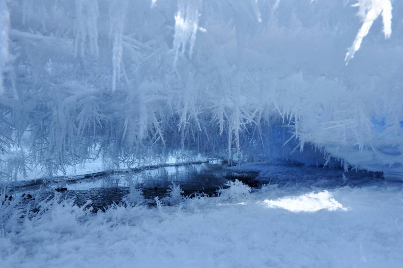 美丽的冰雪世界高清风景图片