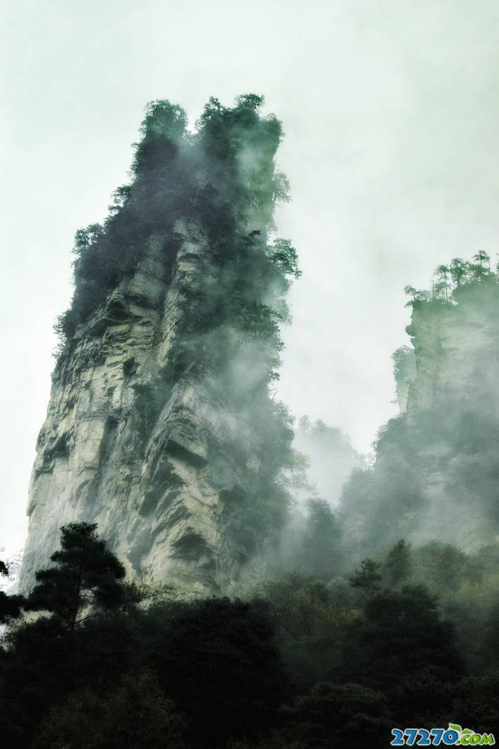 梦幻仙山迷茫云涌雾高清摄影