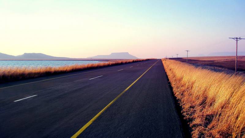 美丽的公路风景壁纸欣赏