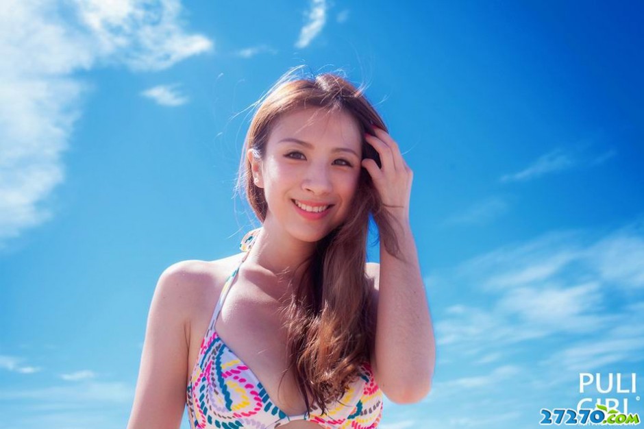 酷热夏天海边比基尼写真