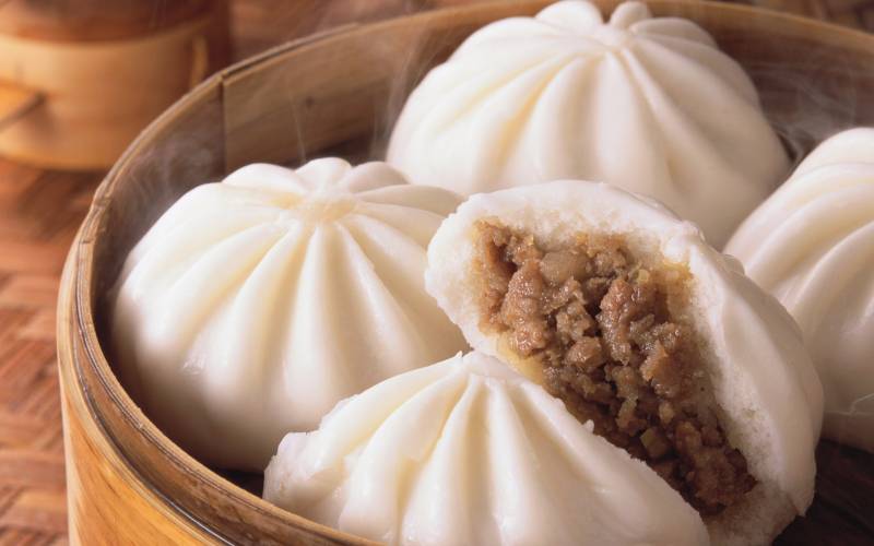 餐桌精美面点小吃味美可口