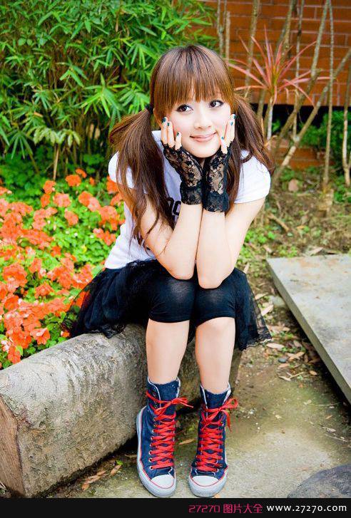 蝶恋花情结美女果子