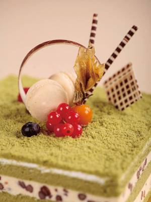 精致美味的抹茶甜点图片