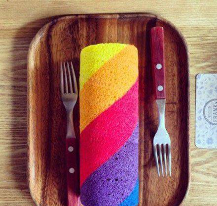彩虹蛋糕卷图片美味诱惑