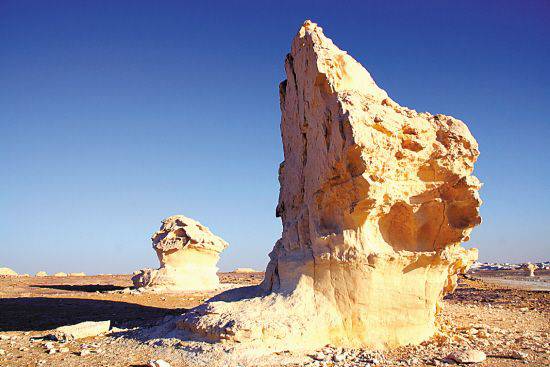 埃及黑白沙漠戈壁风景壁纸