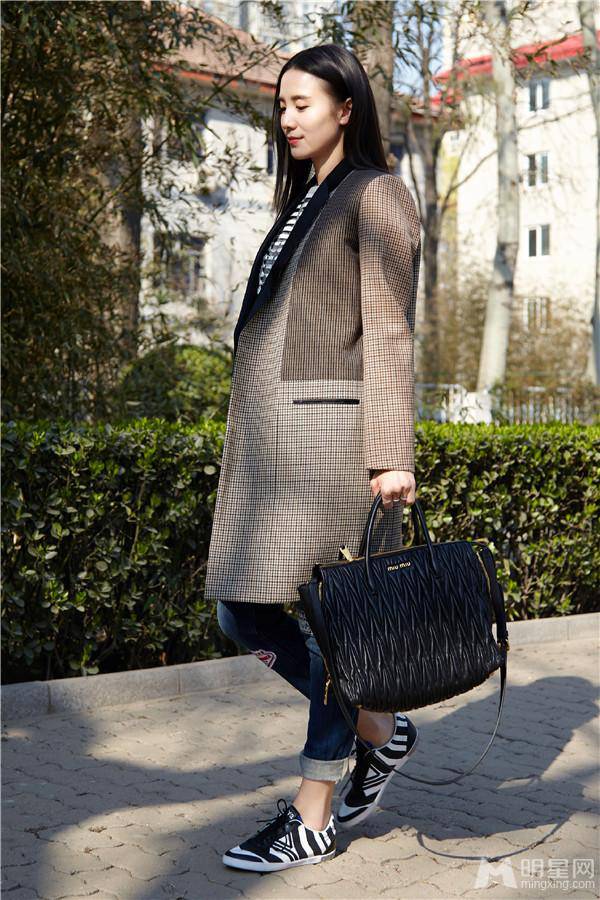宋佳初春潮装吸引眼球组图