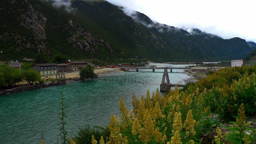 网友提供尼洋河风景高清唯美图片