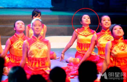 杨子女儿舞蹈表演照曝光 未来或进娱乐圈(2)