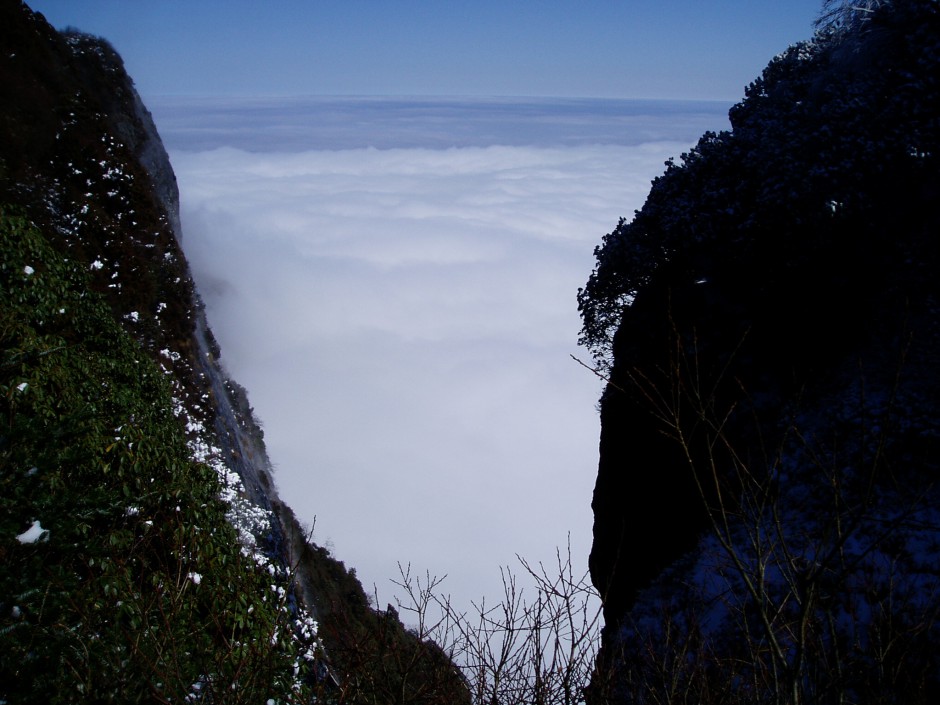 唯美迷人的峨眉山万佛顶雪景高清图片