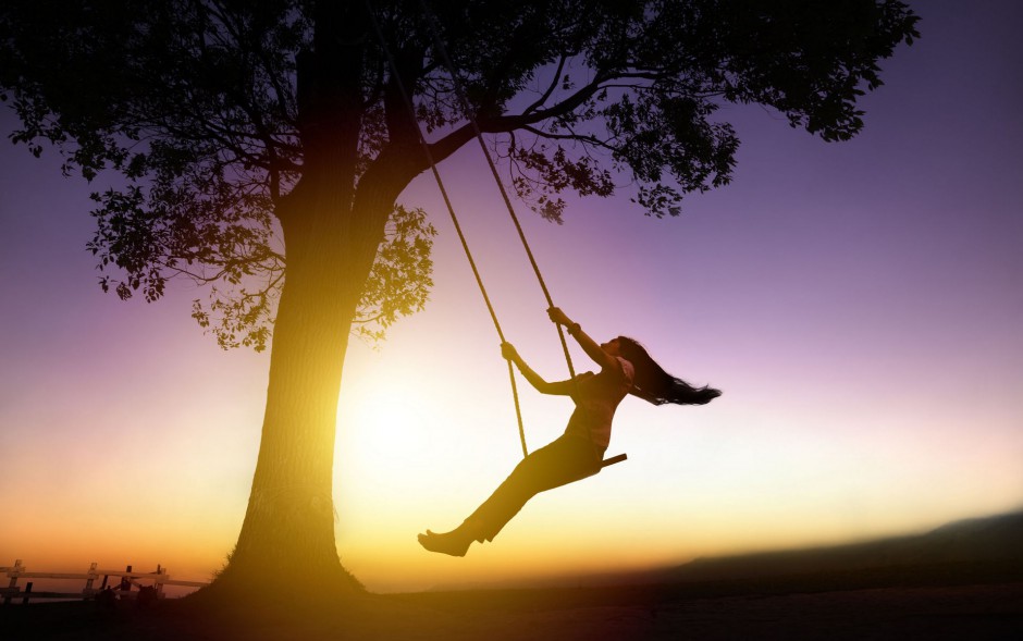 欧美萌萌哒少女荡秋千唯美图片