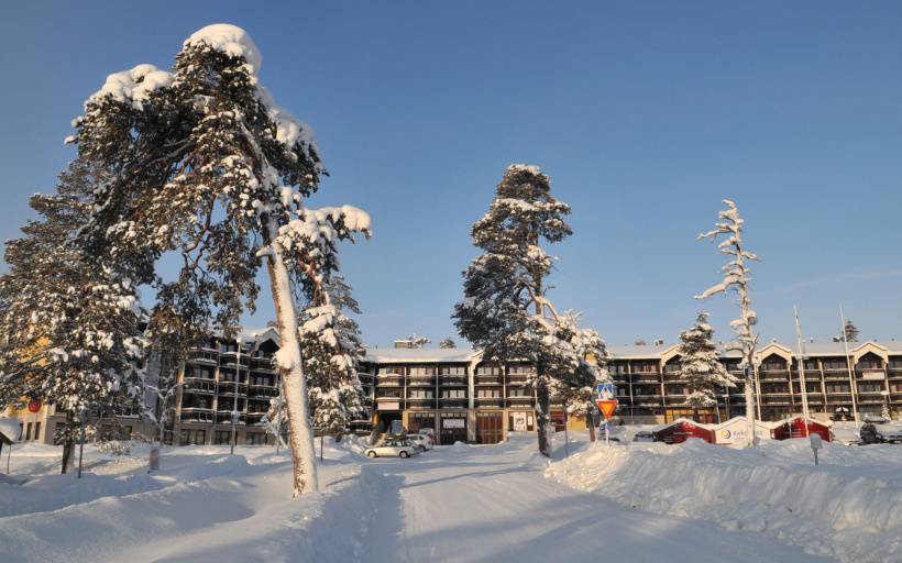 芬兰洁白唯美雪景高清风景图片