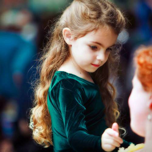 外国漂亮聪明的小孩子唯美图片