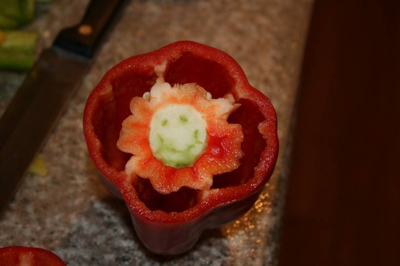 彩色青椒蔬菜图片