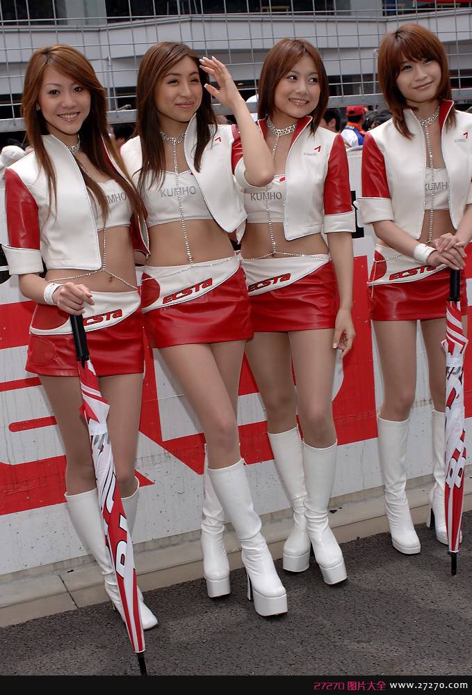 赛车车展上漂亮性感模特