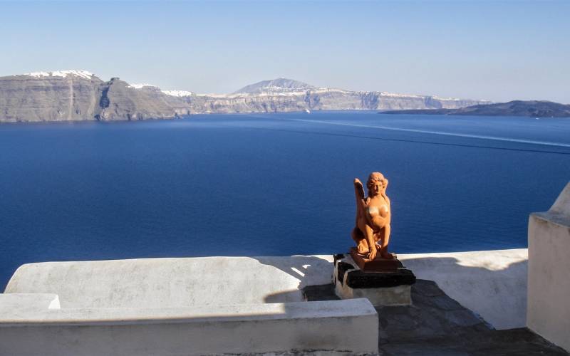 景色十分美丽的希腊圣托里尼岛图片
